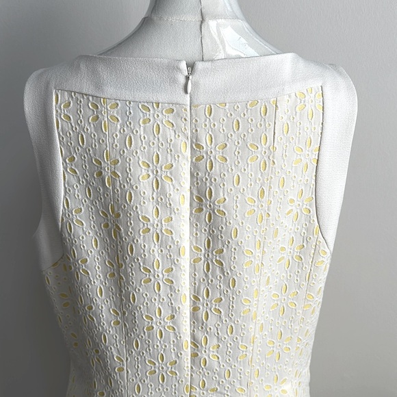 Women Plus Size Sleeveless Eyelet Flowers Pleated Butter Yellow Midi Dress 14P - Picture 5 of 11